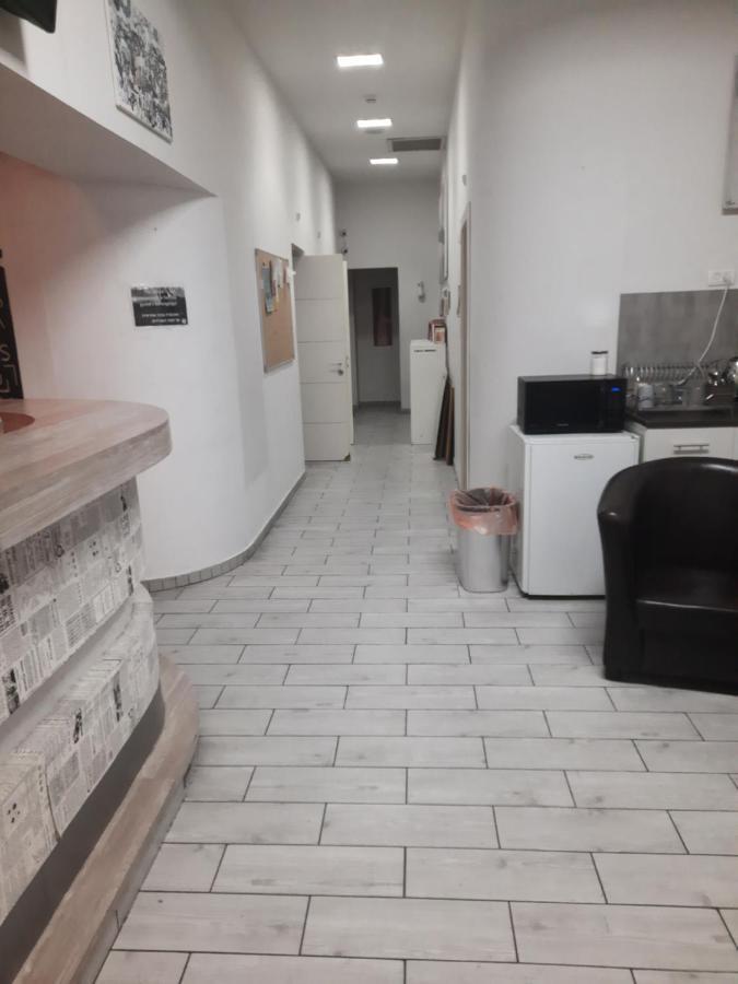 Superior Motel ハイファ エクステリア 写真